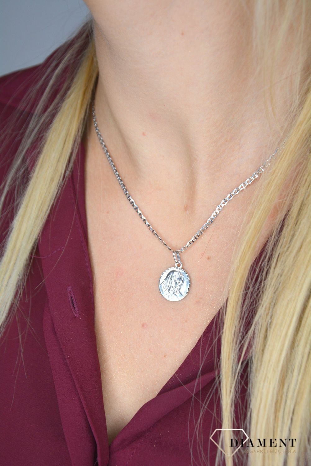 Złoty łańcuszek 585 Białe złoto Gucci 2,5 mm BKŁ000000-438B 2,5mm ✅ Złoty łańcuszek o splocie Gucci wykonany z najwyższej jakości 14-karatowego białego złota.jpg